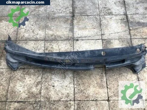 Kia Cerato Ön Cam Izgarası çıkma parça
