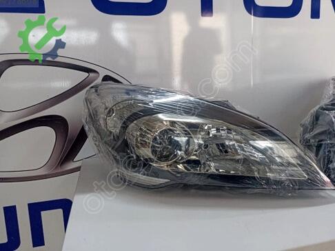 Kia Ceed Mercekli Far 2009-2012 çıkma parça