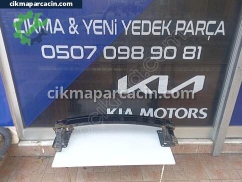Kia Ceed Ön Tampon Demiri çıkma parça