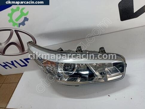 Kia Ceed Sağ Ön Far çıkma parça