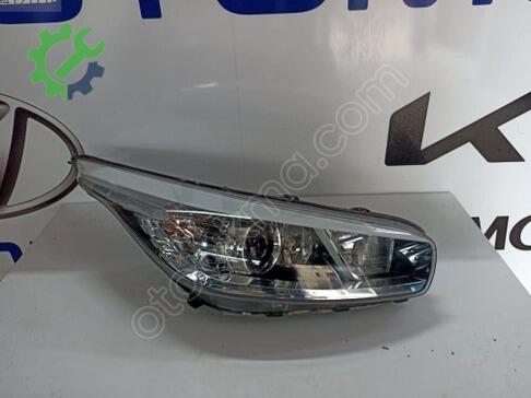 Kia Ceed Sağ Ön Far 2012-2017 çıkma parça