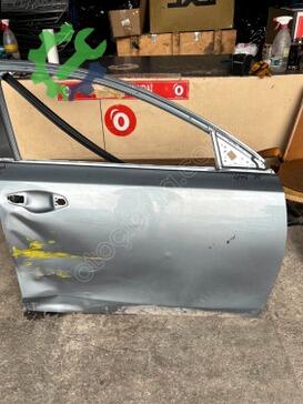 Kia Ceed Sağ Ön Kapı çıkma parça