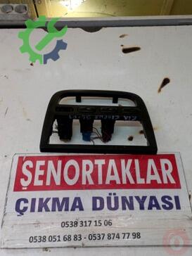 Kia Clarus Gösterge Çerçevesi OK9A055210 çıkma parça