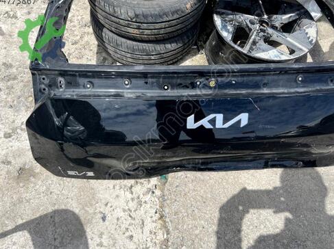 Kia EV Bagaj Kapağı çıkma parça