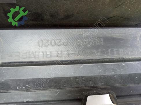 Kia Sorento Tampon Izgarası 86530 çıkma parça