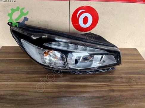 Kia Sorento Sağ Ön Far çıkma parça
