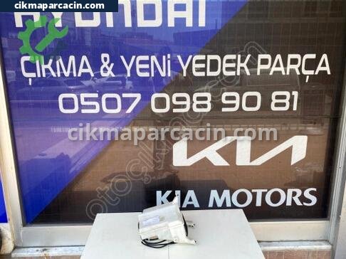 Kia Sorento Silecek Su Bidonu çıkma parça