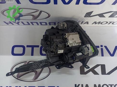 Kia Sportage Mercekli Far 2022-2025 çıkma parça