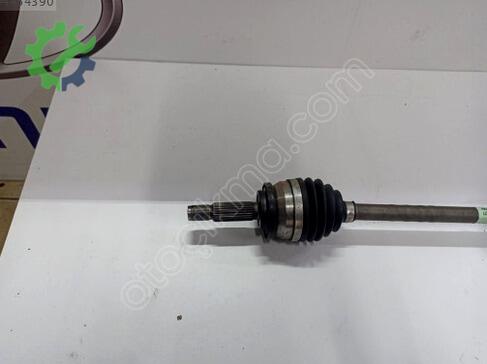 Kia Stonic Sol Aks çıkma parça