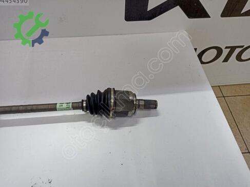 Kia Stonic Sol Aks çıkma parça