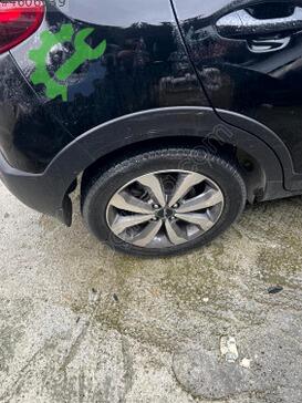 Kia Stonic Benzin Otomatiği çıkma parça