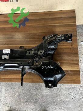 Kia Stonic Travers çıkma parça