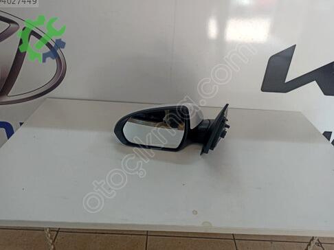 Kia Stonic Yan Ayna çıkma parça