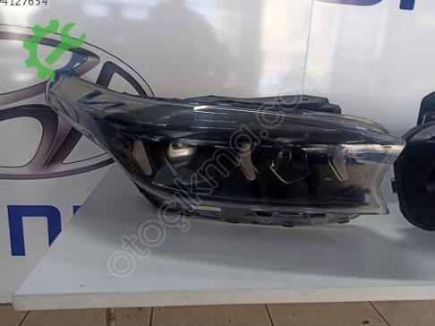 Kia Ceed Sağ Ön Far çıkma parça