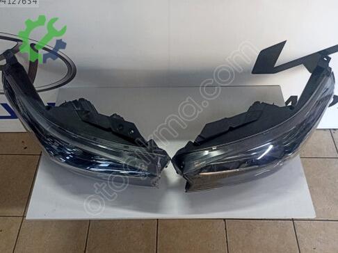 Kia Ceed Sağ Ön Far çıkma parça