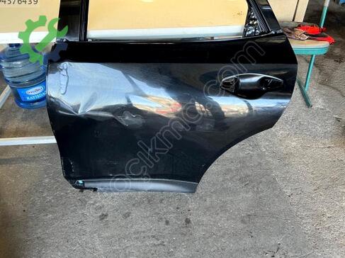 Kia Ceed Sol Arka Kapı çıkma parça