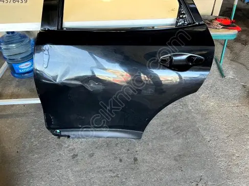 Kia Ceed Sol Arka Kapı çıkma parça