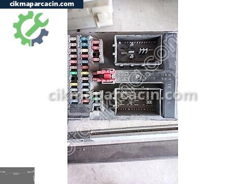 Land Rover Range Rover Sigorta Kutusu çıkma parça