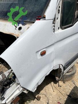 Renault Master Sol Ön Çamurluk çıkma parça