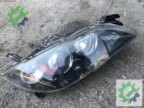 Mazda 3 Sağ Ön Far çıkma parça