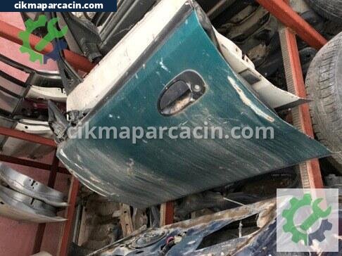 Mazda 323 Sol Ön Kapı çıkma parça