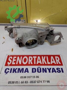 Mazda 323 Sağ Ön Far 316-1119R çıkma parça