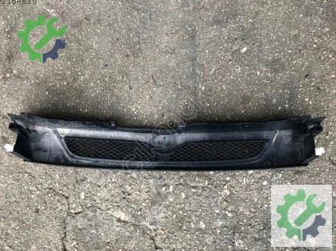 Mazda 323 Ön Panjur 1997-1998 çıkma parça