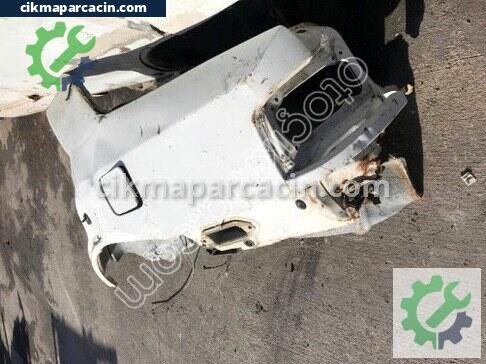 Mazda 323 Sol Arka Çamurluk çıkma parça