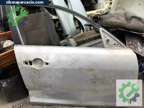 Mazda 3 Sağ Ön Kapı çıkma parça