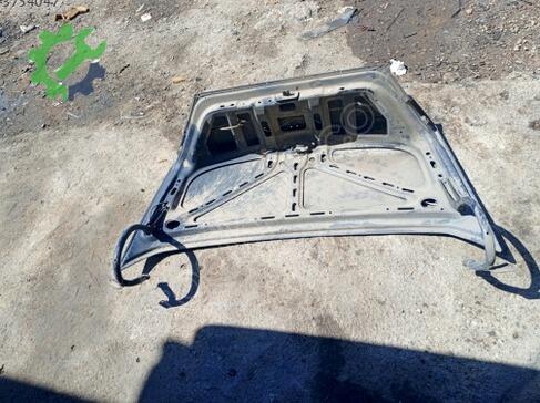 Mercedes-Benz E Serisi Bagaj Kapağı çıkma parça