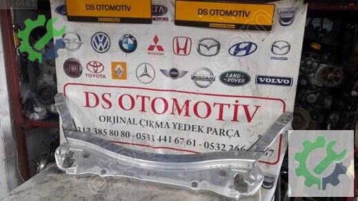 Mercedes-Benz E Serisi Ön Panel çıkma parça