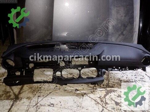 Mercedes-Benz E Serisi Torpido çıkma parça