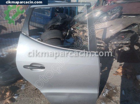 Mercedes-Benz A Serisi Sağ Arka Kapı çıkma parça
