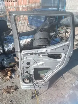 Mercedes-Benz A Serisi Sağ Arka Kapı çıkma parça