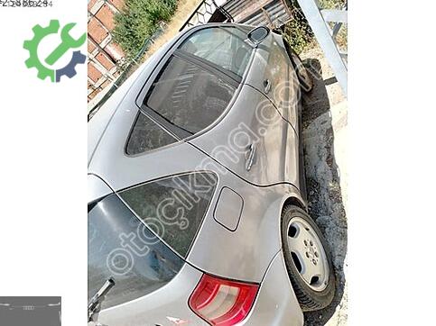 Mercedes-Benz A Serisi Arka Çamurluk çıkma parça