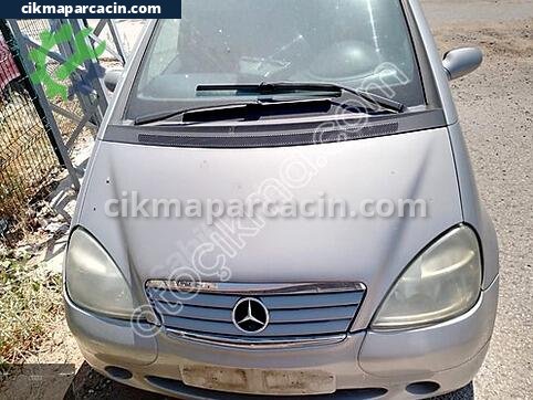 Mercedes-Benz A Serisi Sis Farı Çerçevesi çıkma parça