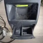 MERCEDES A180 ORTA KONSOL ARKA KÜLLÜK