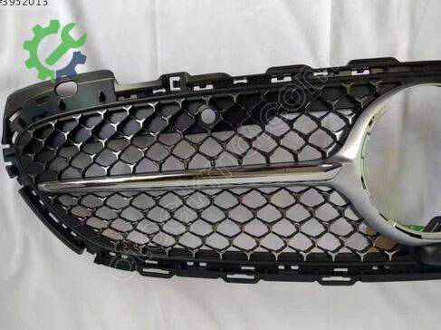 Mercedes-Benz AMG Panjur 2068804205 çıkma parça