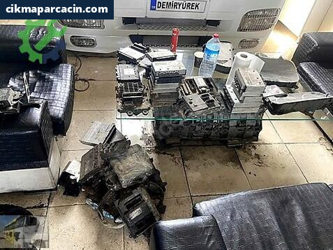 Mercedes-Benz Beyin MERCEDES-BENZ çıkma parça