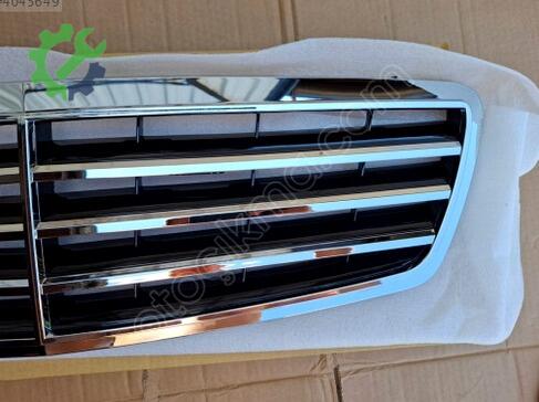 Mercedes-Benz C Serisi Ön Panjur 2038800223 çıkma parça