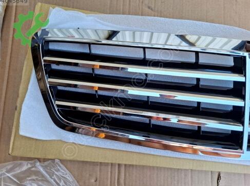 Mercedes-Benz C Serisi Ön Panjur 2038800223 çıkma parça