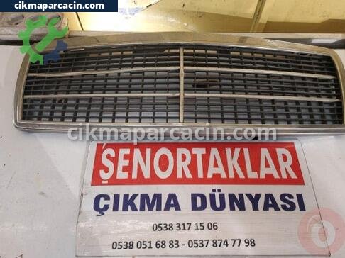 Mercedes-Benz C Serisi Ön Panjur çıkma parça