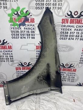 Mercedes-Benz C Serisi Sağ Ön Çamurluk A2048811001 çıkma parça