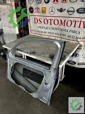 Mercedes-Benz C180 Sağ Ön Kapı çıkma parça