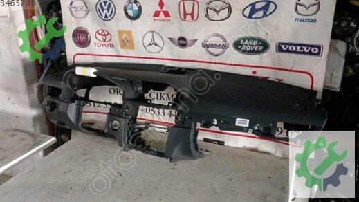 Mercedes-Benz E Serisi Torpido çıkma parça