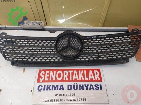 Mercedes-Benz ML Ön Panjur 0901-880-0385 çıkma parça