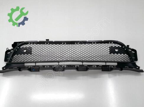 Mercedes-Benz CLA Tampon Izgarası çıkma parça