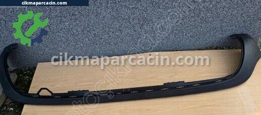 Mercedes-Benz GLA Spoiler çıkma parça