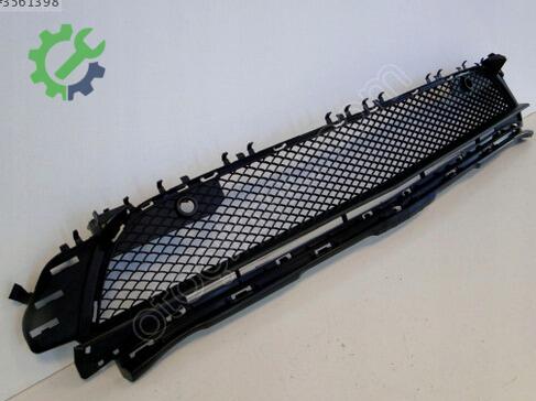 Mercedes-Benz GLA Tampon Izgarası çıkma parça