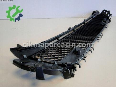 Mercedes-Benz GLA Tampon Izgarası 1568854322 çıkma parça